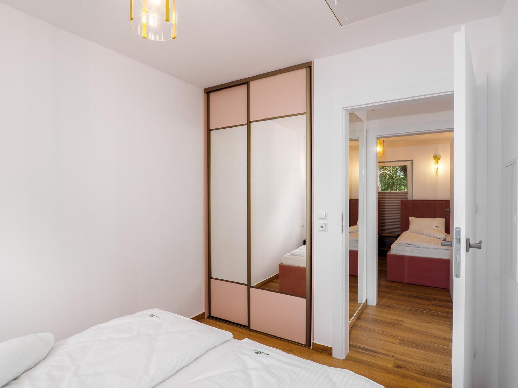 Ostoja Colette Apartment Jaroslawiec Exterior photo